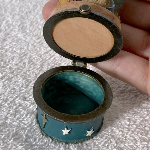 Vintage Charming Teddy Bear with Book Figurine Trinket Box Collectible - Picture 3 of 12